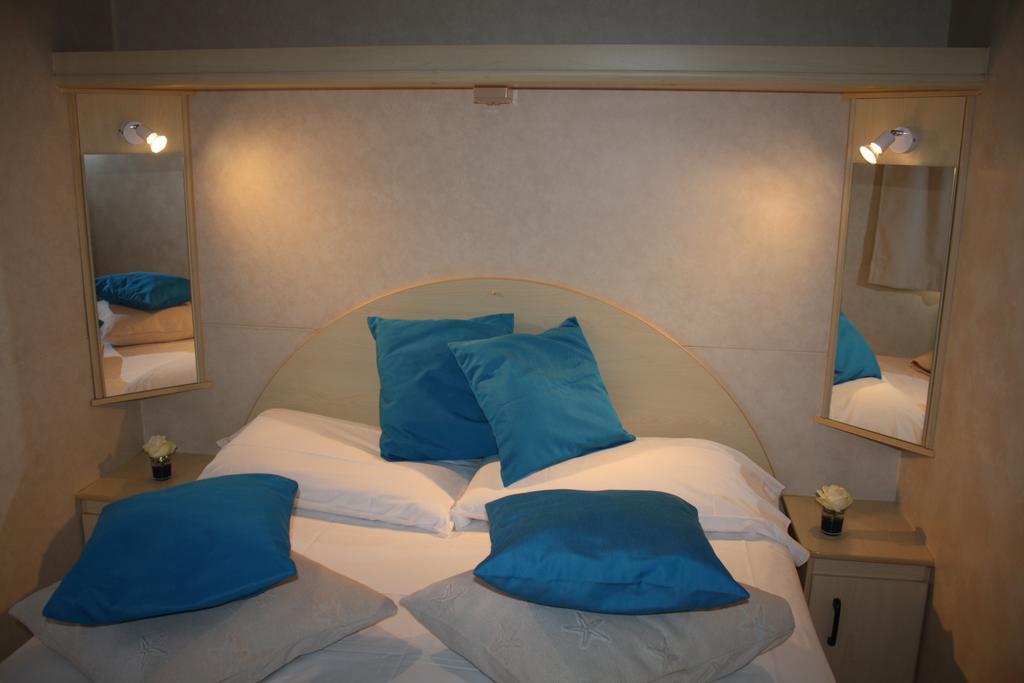 Camping Village Flumendosa Santa Margherita di Pula Chambre photo