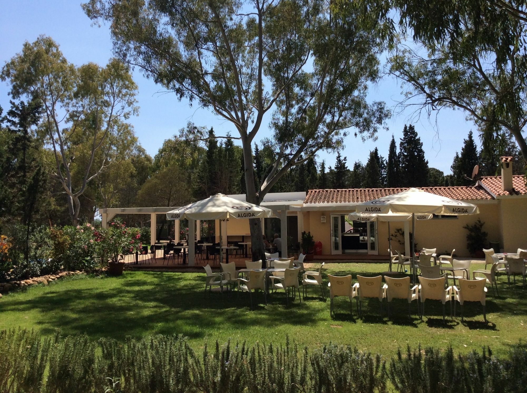 Camping Village Flumendosa Santa Margherita di Pula Extérieur photo